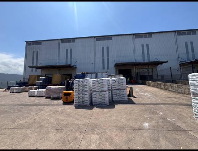 2,732M² WAREHOUSE TO LET IN GLEN ANIL